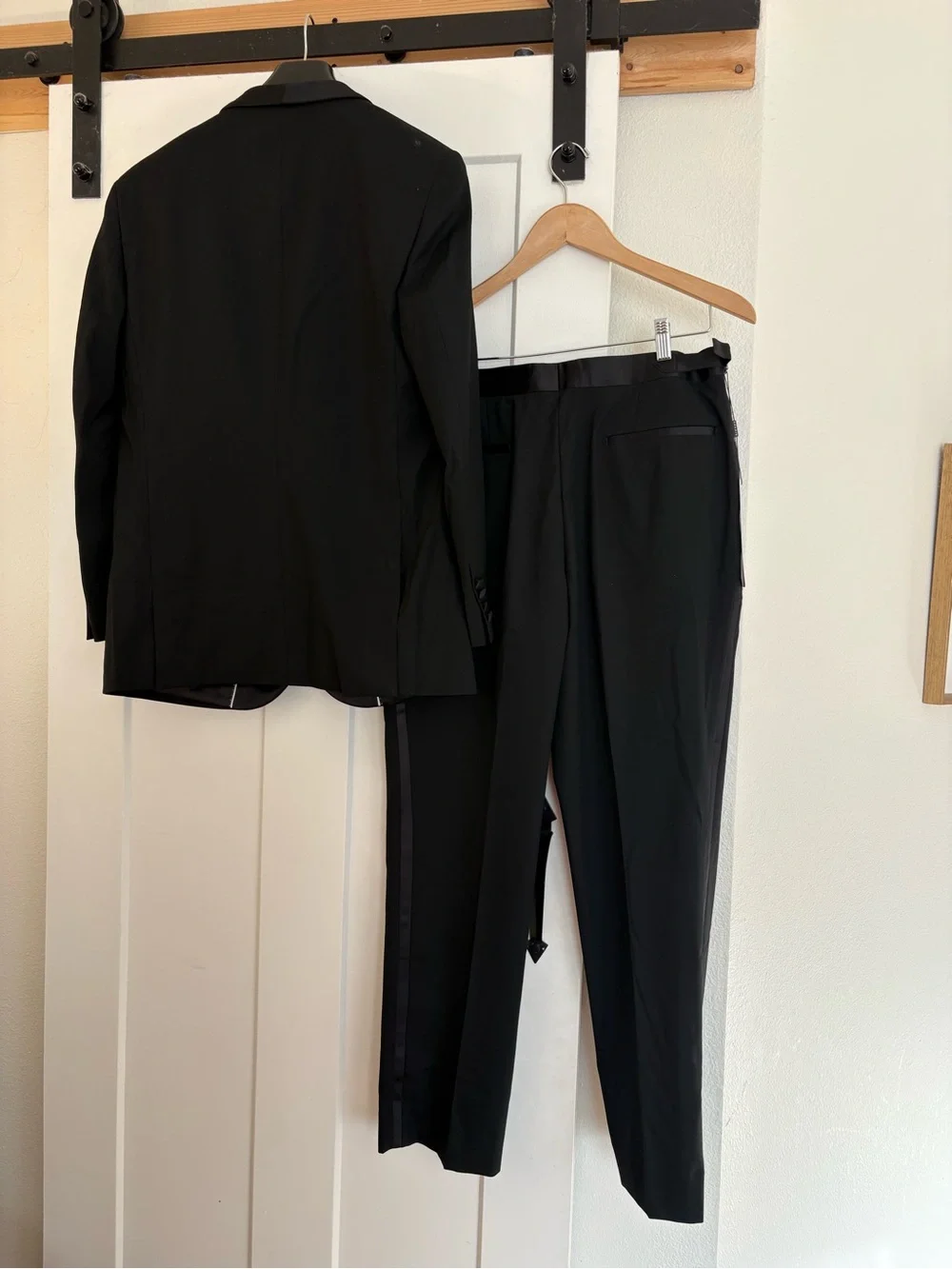 Azazie Hudson Black Tuxedo Jacket & Matching Trousers classic short 34/38 NWT